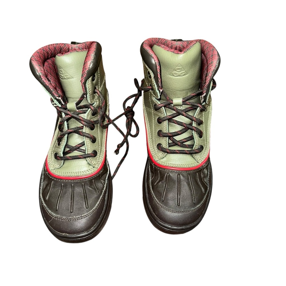 NIKE ACG WOODSIDE 2 HIGH (524872 236) SIZE 4.5Y